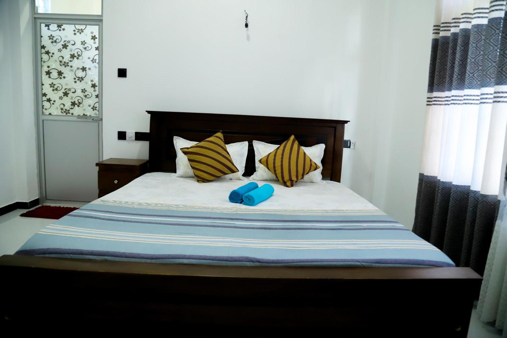 One 8 Mirissa Apartment Екстериор снимка