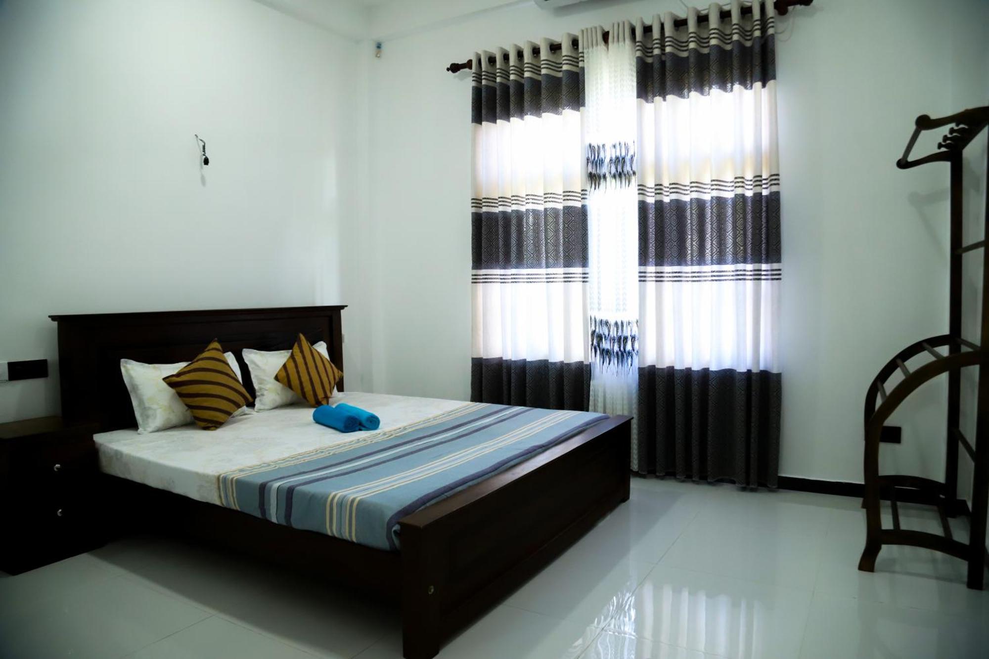 One 8 Mirissa Apartment Екстериор снимка